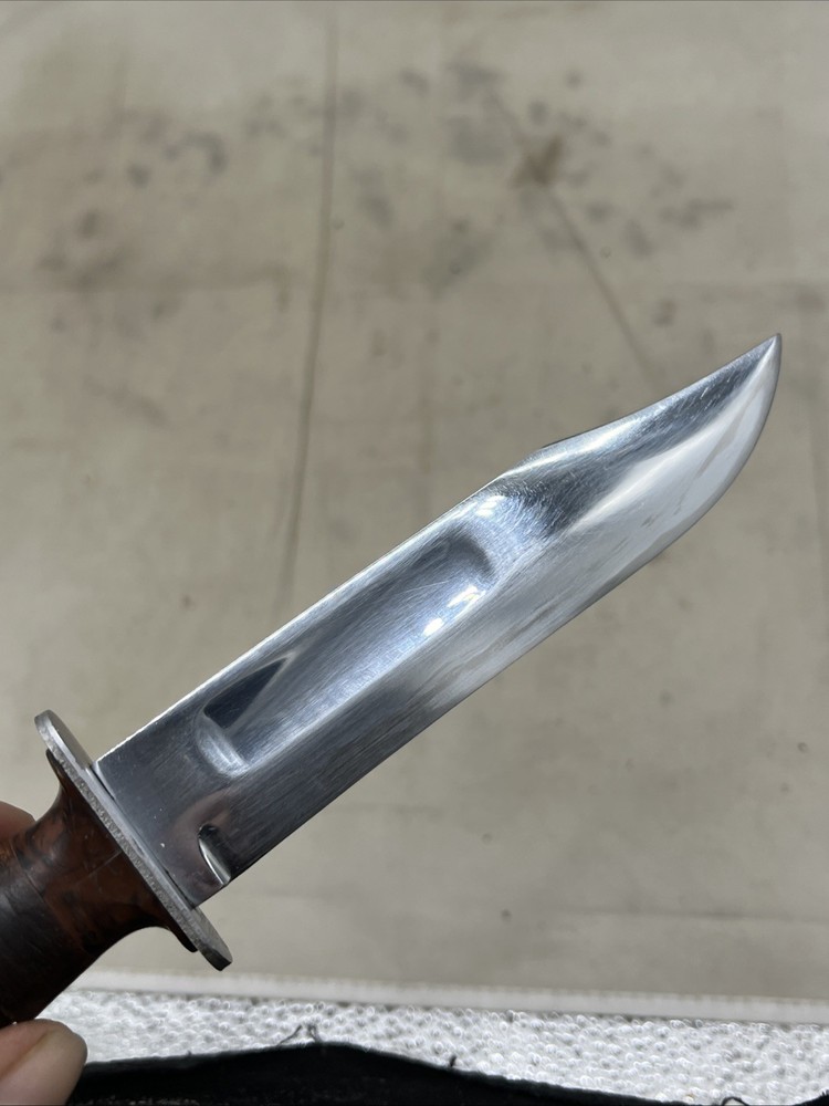 WW2 US Kabar Commando Fighting Knife With Leather Sheath (FF607
