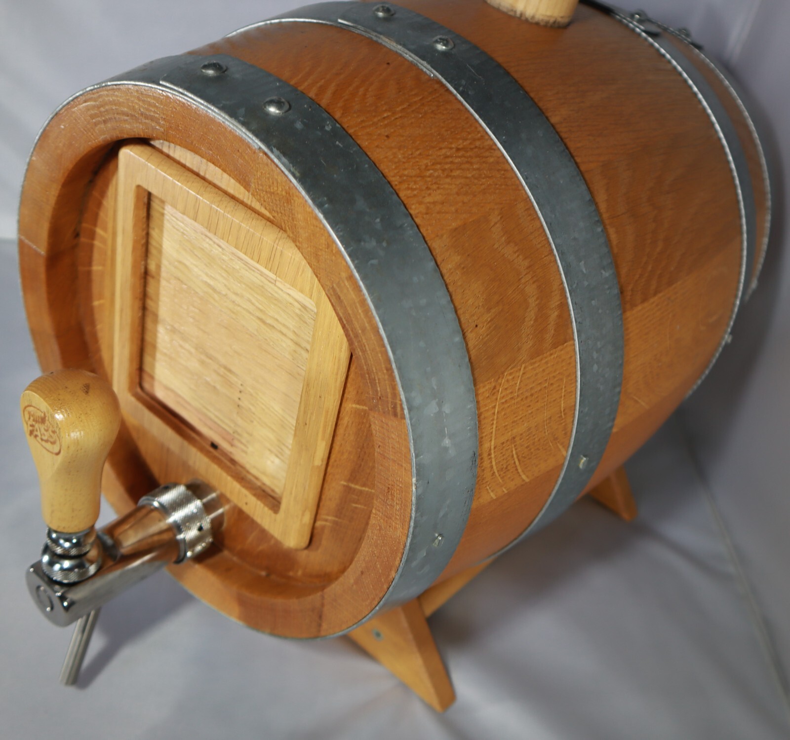 Wood Display Barrel for Bourbon, Whisky, Rye, etc. - holds up to 5 Liters