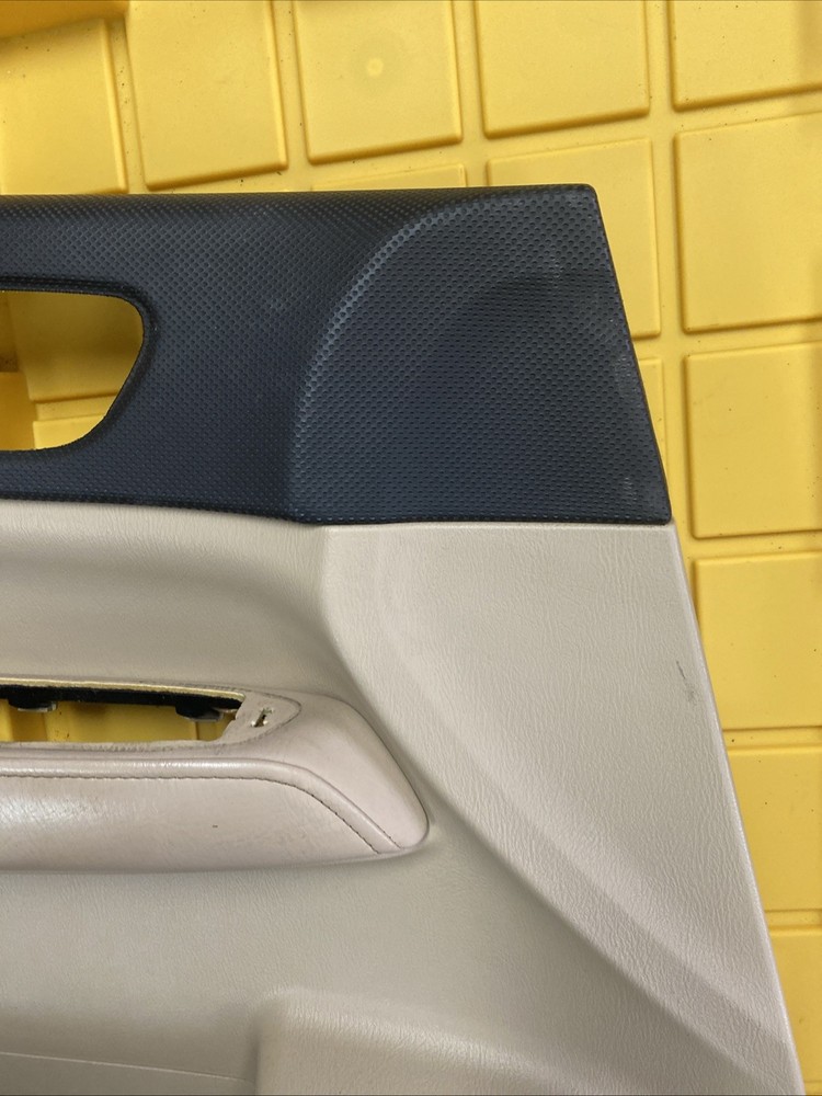 2004 2005 2006 2007 Subaru Forester Front Left Driver Side Door Panel Oem