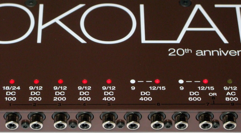 Cioks C16 Ciokolate Isolated DC & AC 16-Output Power Supply w/ 4 Patch Cables