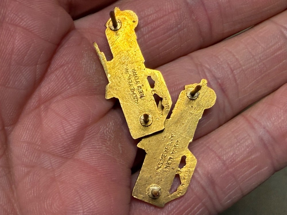 ORIGINAL WWII US ARMY OFFICER EARLY TANK DESTROYER DIVISION COLLAR INSIGNIA-PAIR