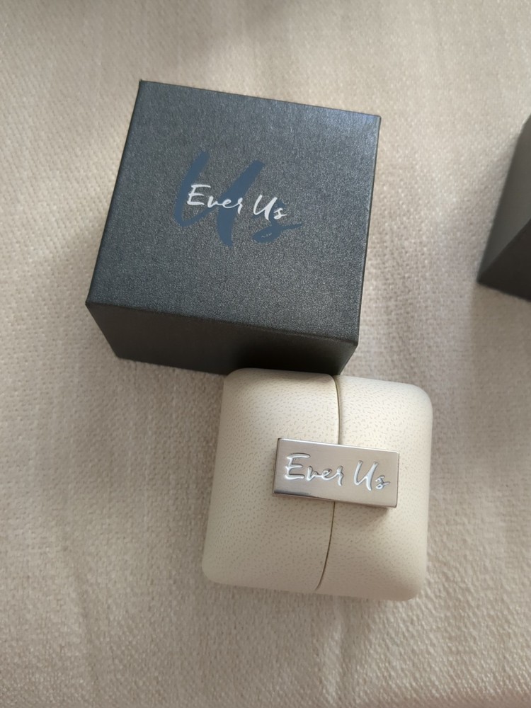 New Old Stock EverUs Ring Box. Box Only !