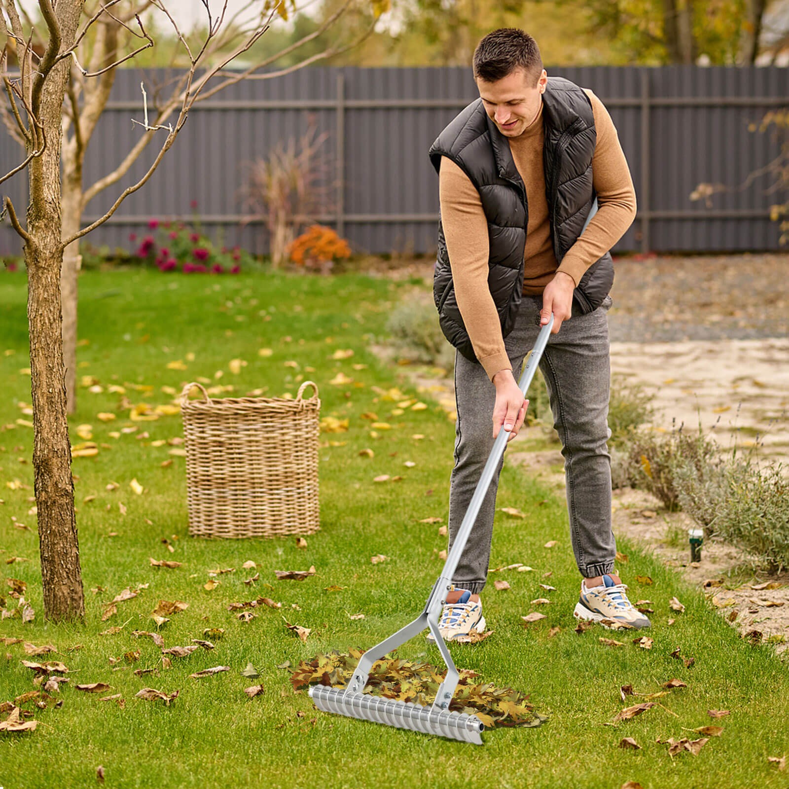 70" Garden Thatch Rake with Long Handle & 19 Curved Tines