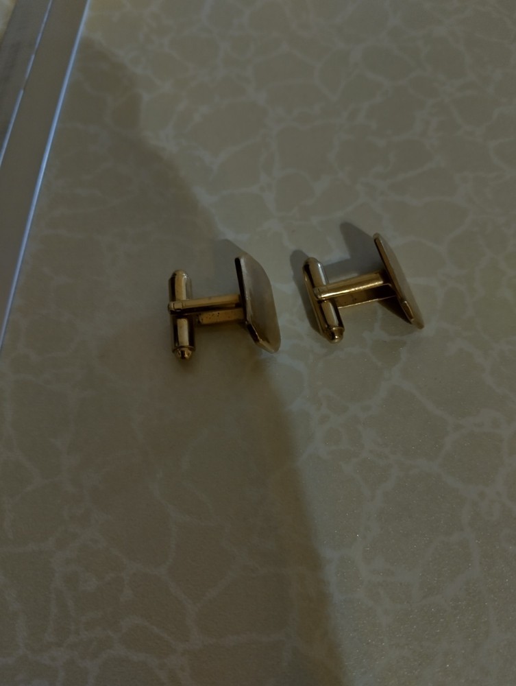 Gold Tone Cuff Link Rectangle Set