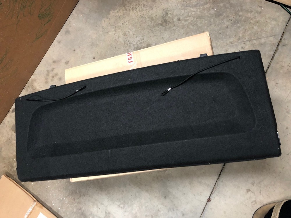Black Carpet Hatch Hatchback Hinged Cargo Tray Lid Cover Hinge w/ cords