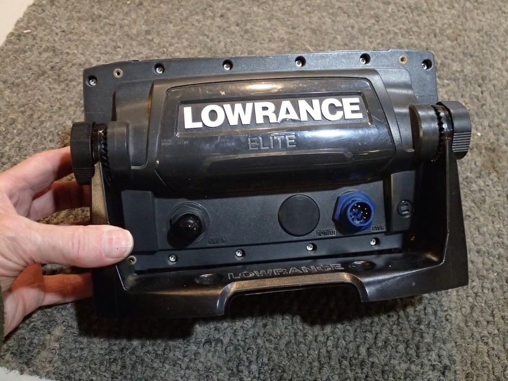 Lowrance Elite-7m Chartplotter Head Unit w/Suncover & Mount