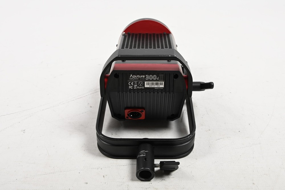 Aputure Light Storm C300d II Daylight LED Monolight #908