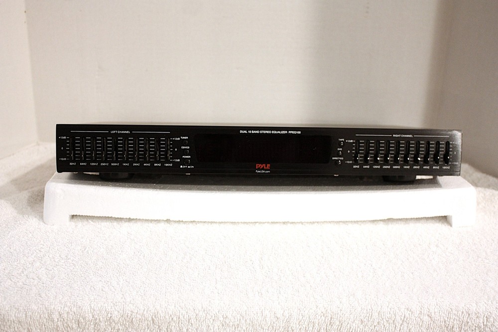PYLE PPEQ100 GRAPHIC EQUALIZER - MULTIPLE INPUTS - NIB