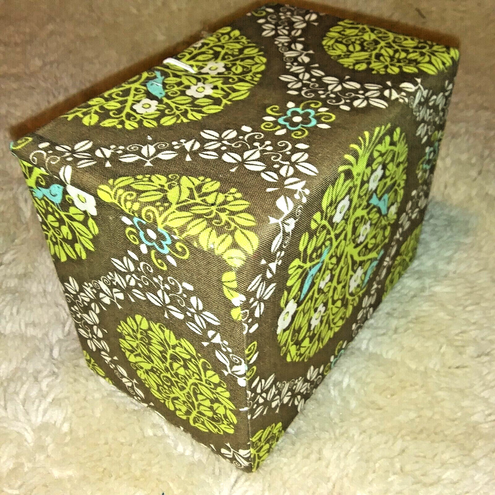 VERA BRADLEY APRON box only