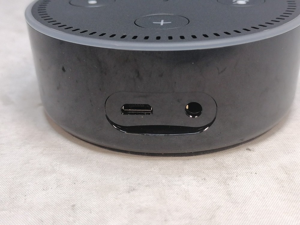 Amazon Echo Dot 2nd Generation Smart Speaker RS03QR