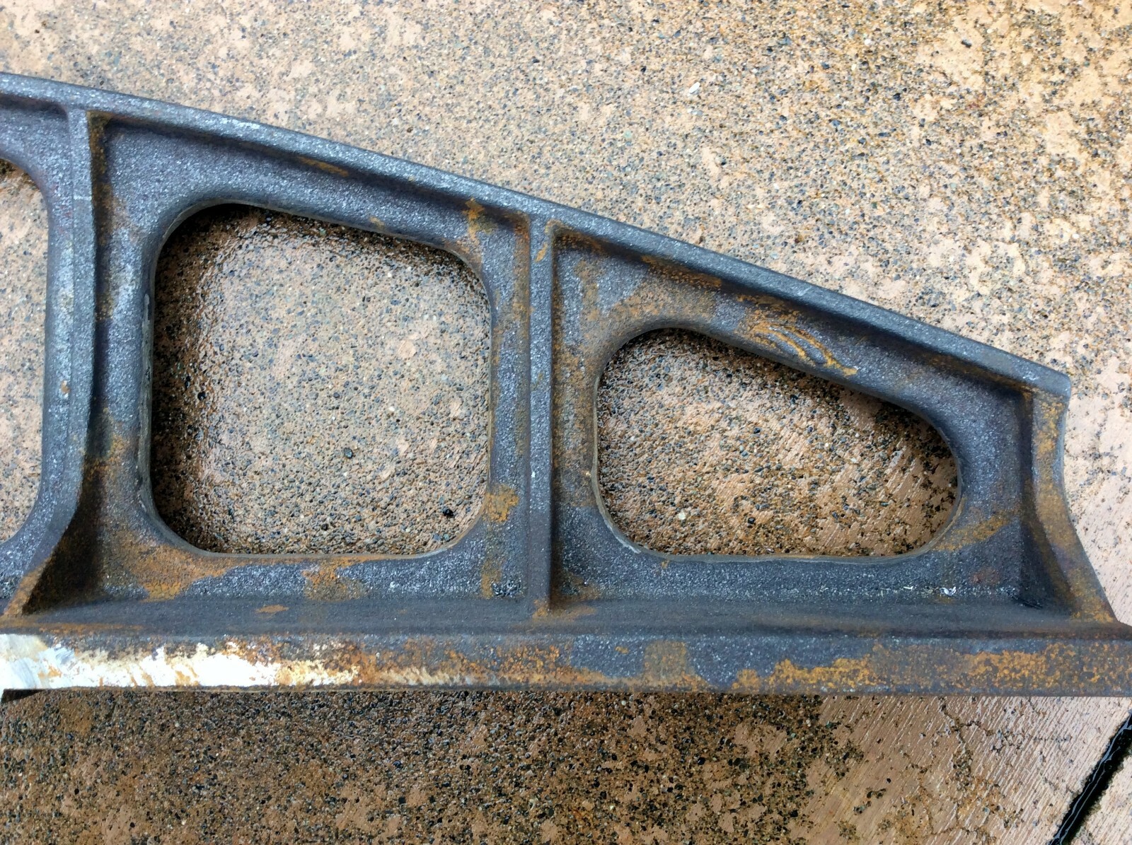 36" Lightweight Cast Iron Camelback StraightEdge Featherweight Casting. SoldOut!