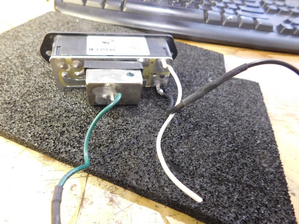 Corcom Model: F7271A / 5EFM1S Power Entry Module. 5A, 120VAC