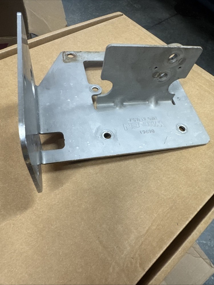 Whelen Howler Mounting Bracket 86961 Used