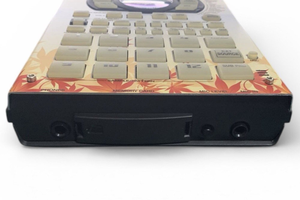 Roland SP-404SX Compact Linear Wave Sampler