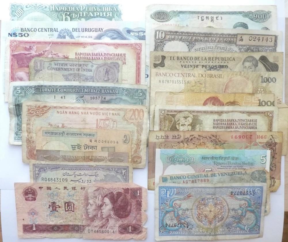 Lot of 20 Mixed Banknotes