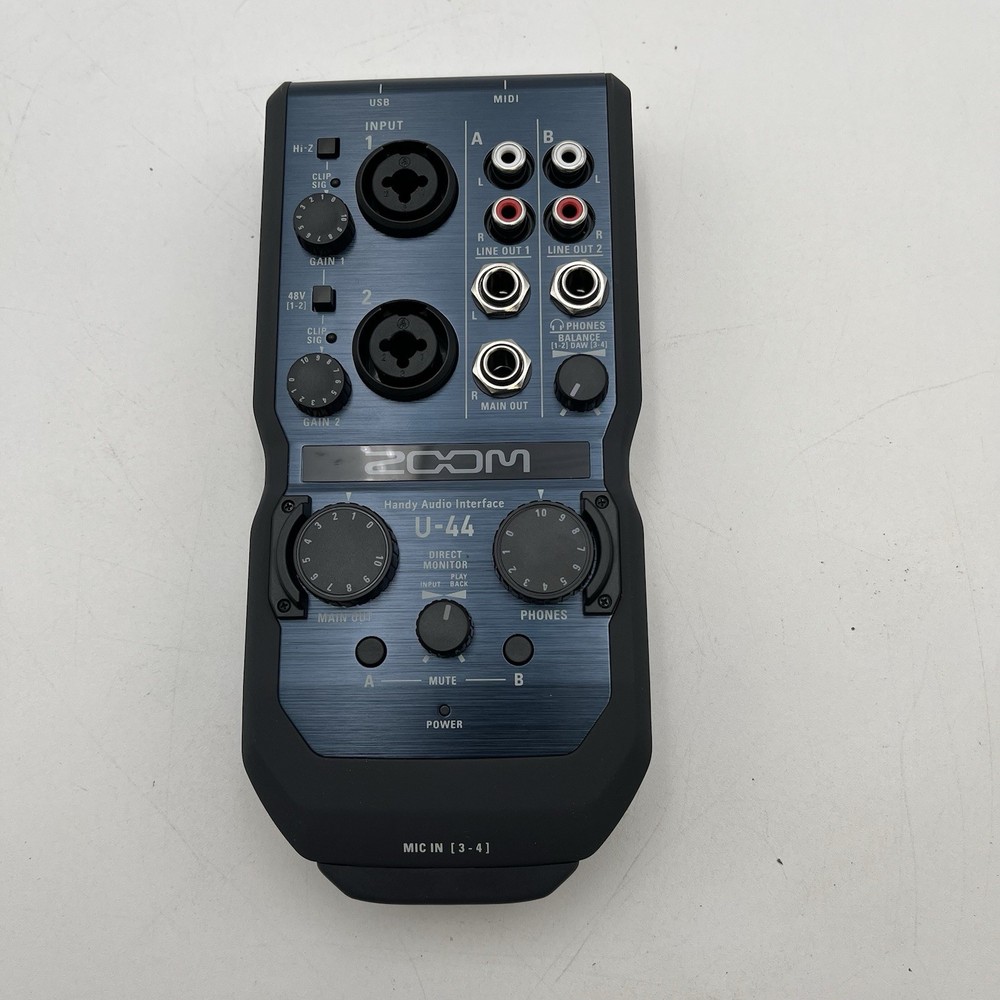 Zoom U-44 Compact 4-In/4-Out Handheld Audio Interface