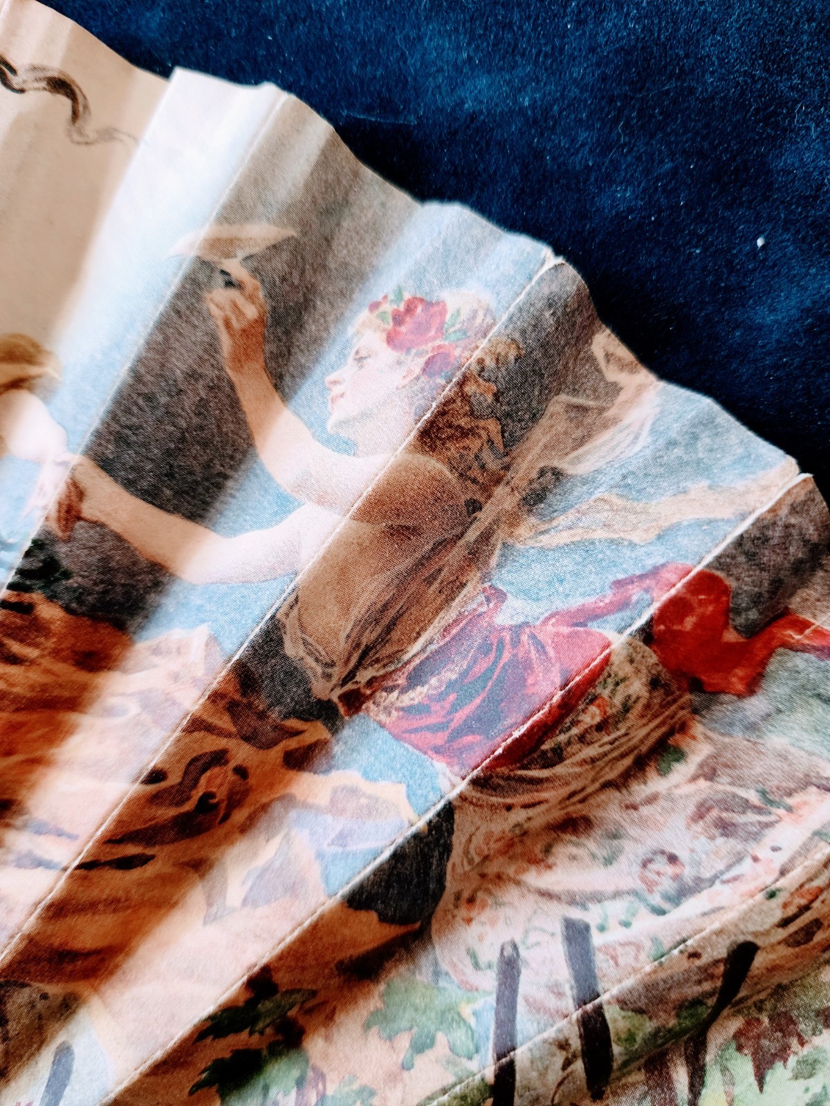 Antique The Happy Chevalier Maurice Leloir advertising hand fan