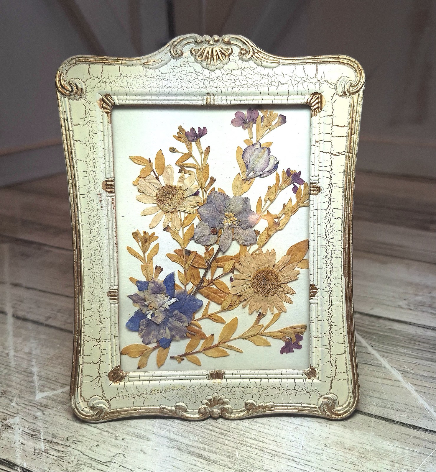 VTG Framed Pressed Dried Flowers Wall Art Decor Victorian Crackle Frame 4.5X5.75