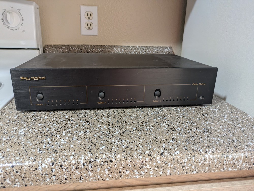 KDS Key Digital System - Flash Matrix KD-MSW8X3 - Component Video BNC Switcher