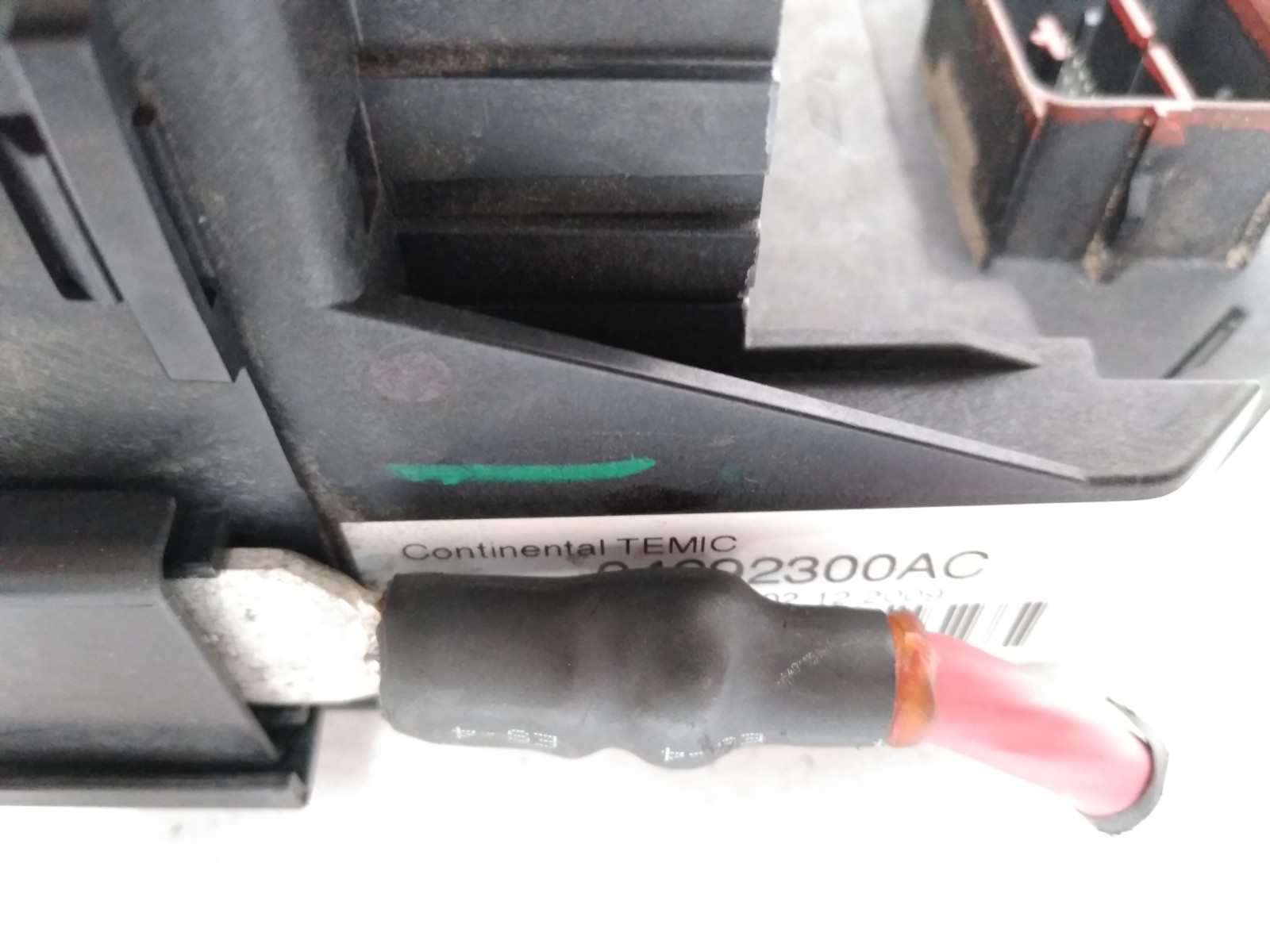 04692300AC Jeep 2009 2010 Liberty Fuse Box Dodge Nitro Front Relay Engine OEM J8