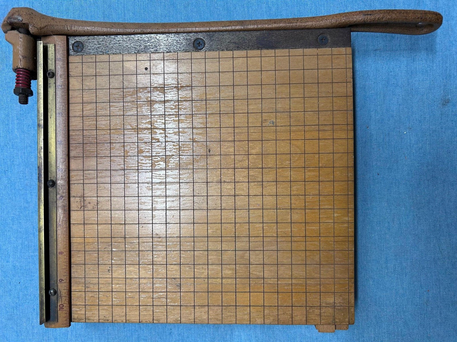 Vintage Ingento No. 3 Guillotine Paper Cutter Cast Iron Arm Wood Base Artists