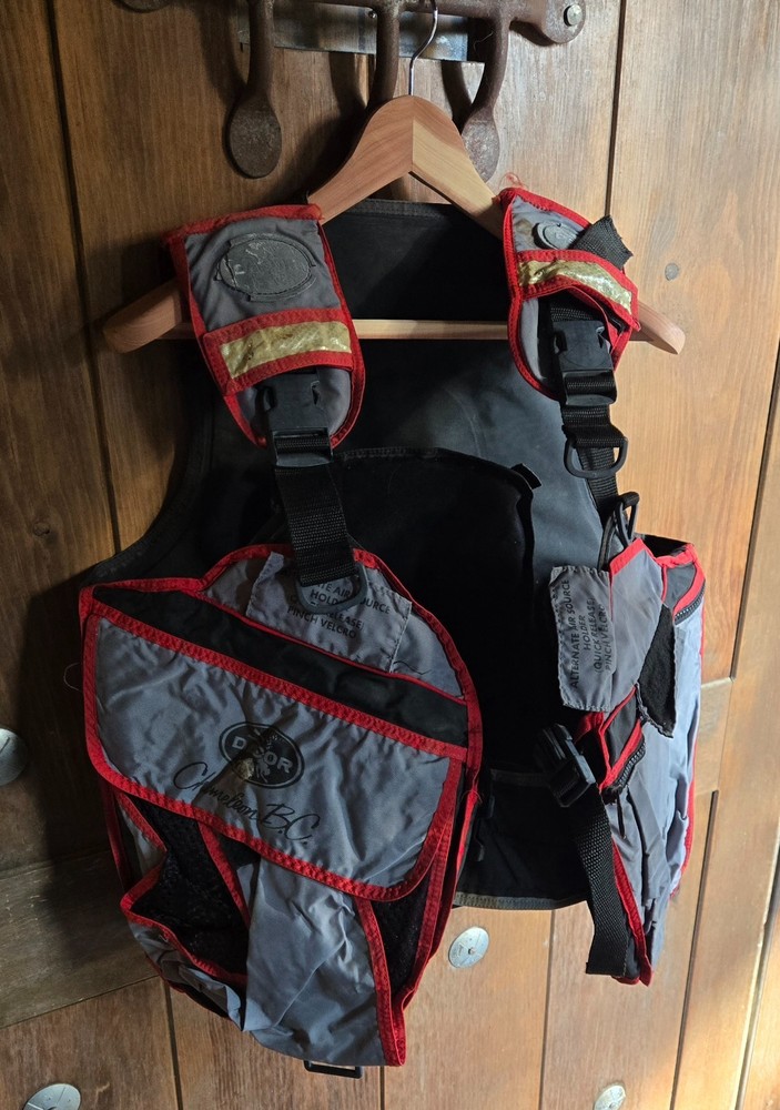 Dacor Chameleon BC Red, Gray & Black Large