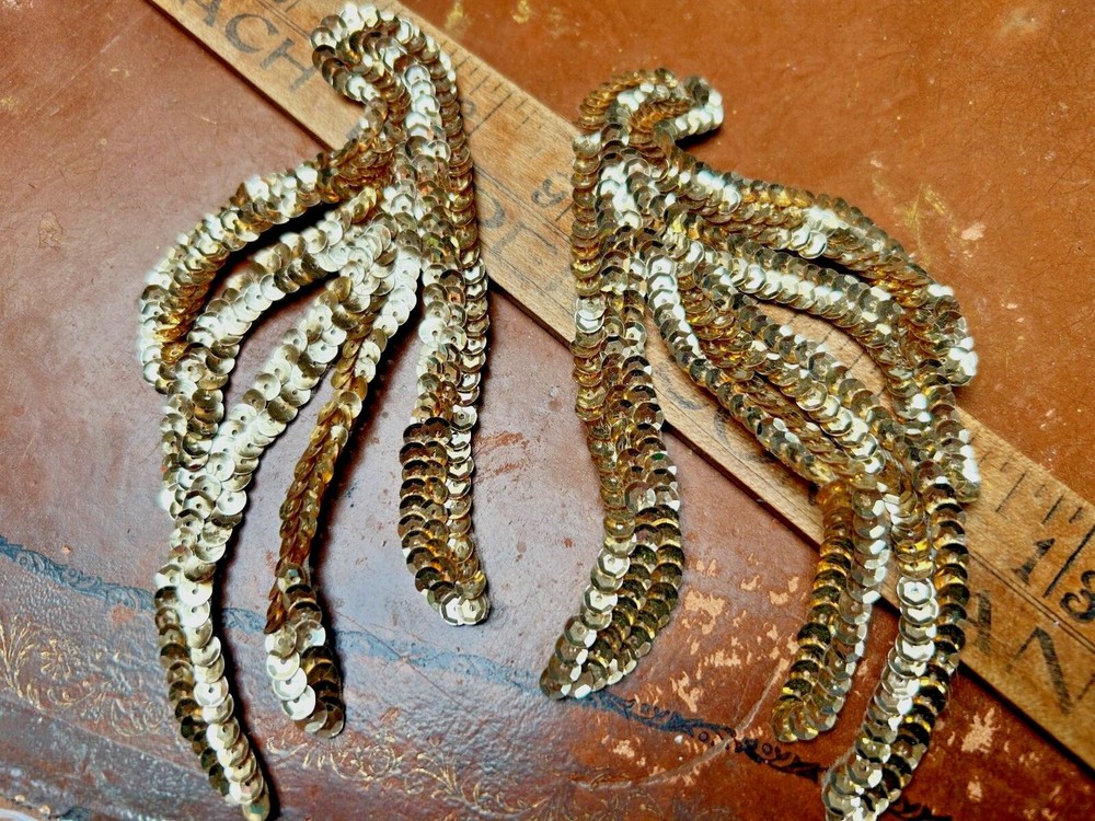 applique 1940s sequins 3x5.5" gold 2pcs
