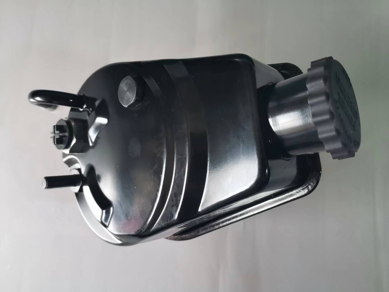 SB Chevy Black Saginaw Power Steering Pump & Bracket & Pulley Kit SBC 350 327