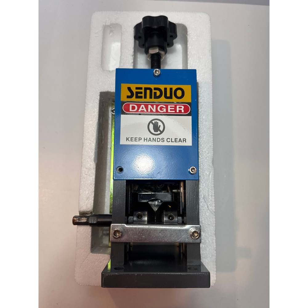 Senduo Manual Wire Stripper Machine