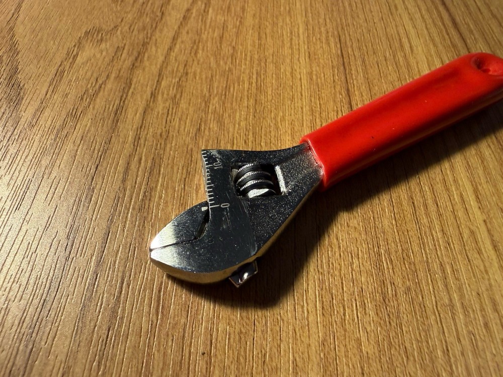 Crescent Wrench 4 IN