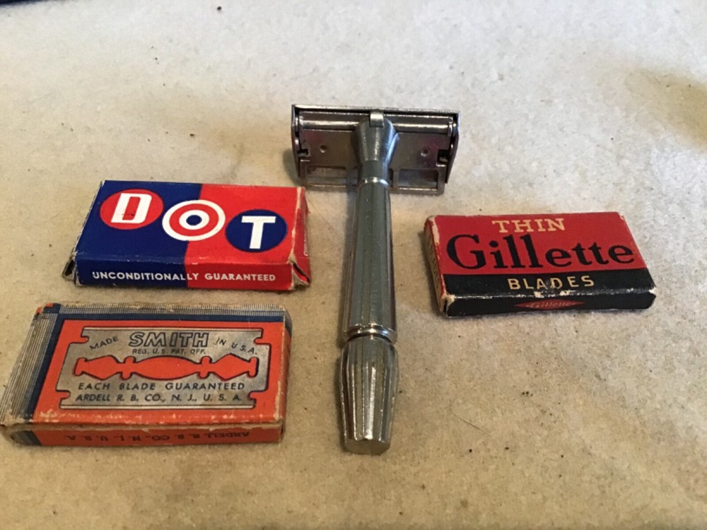 US Footlocker Razor & Blades Lot #1