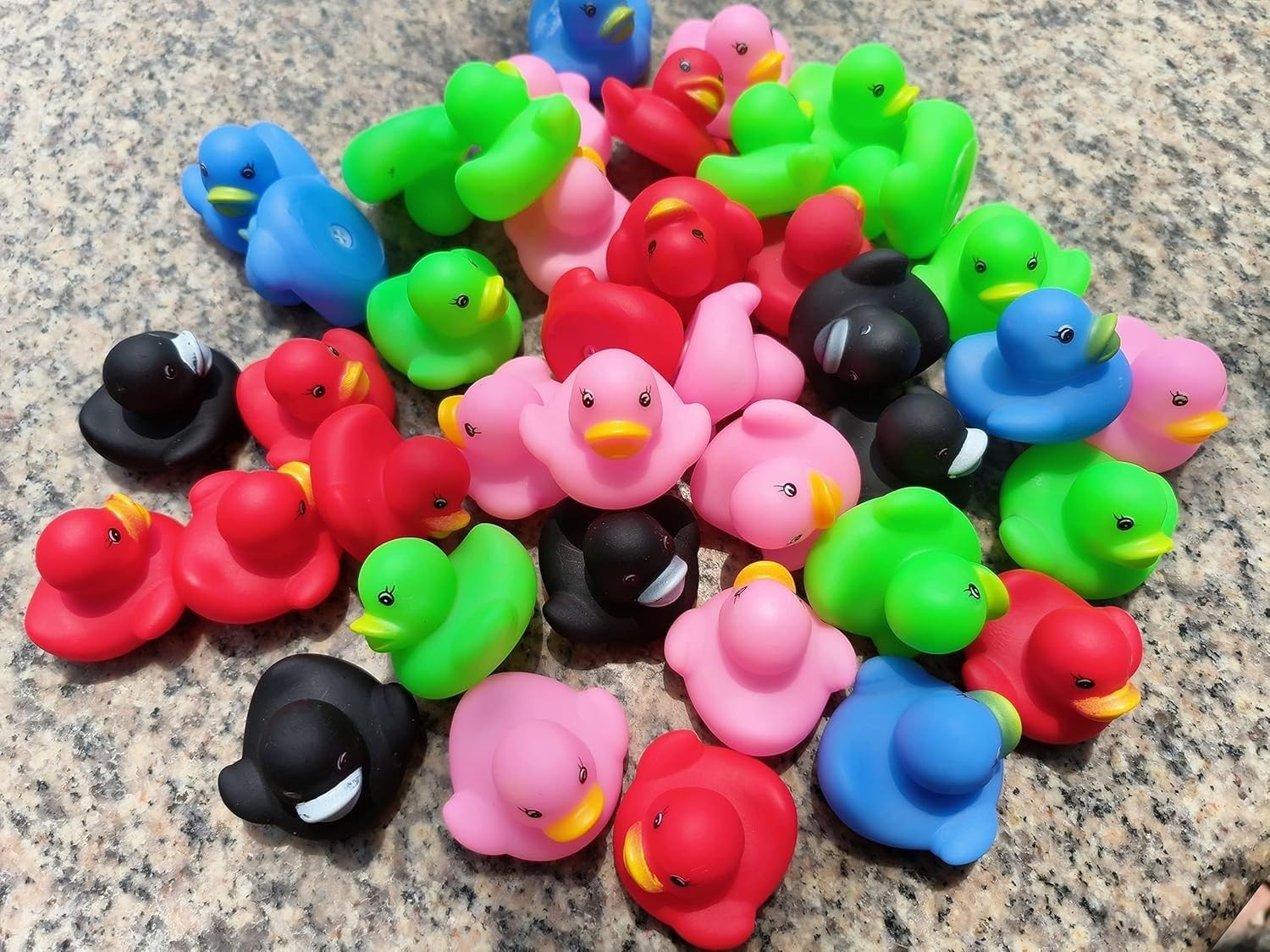 50pcs Rubber Ducks in Bulk,Assortment Duckies for Jeep Ducking Floater Bath Toys