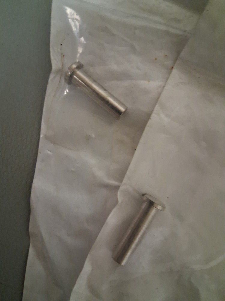 ( Lot Of 2) Binks 54-1020 Stud NEW