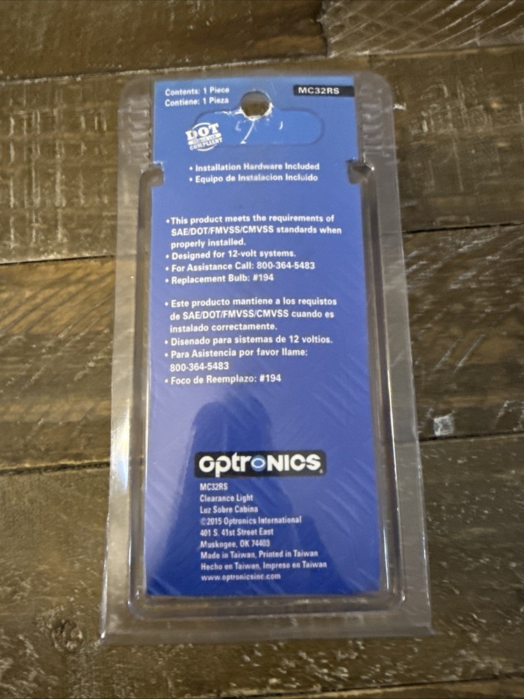 Optronics MC32RS Surface Mount Maker/Clearance Light with Reflex, Red