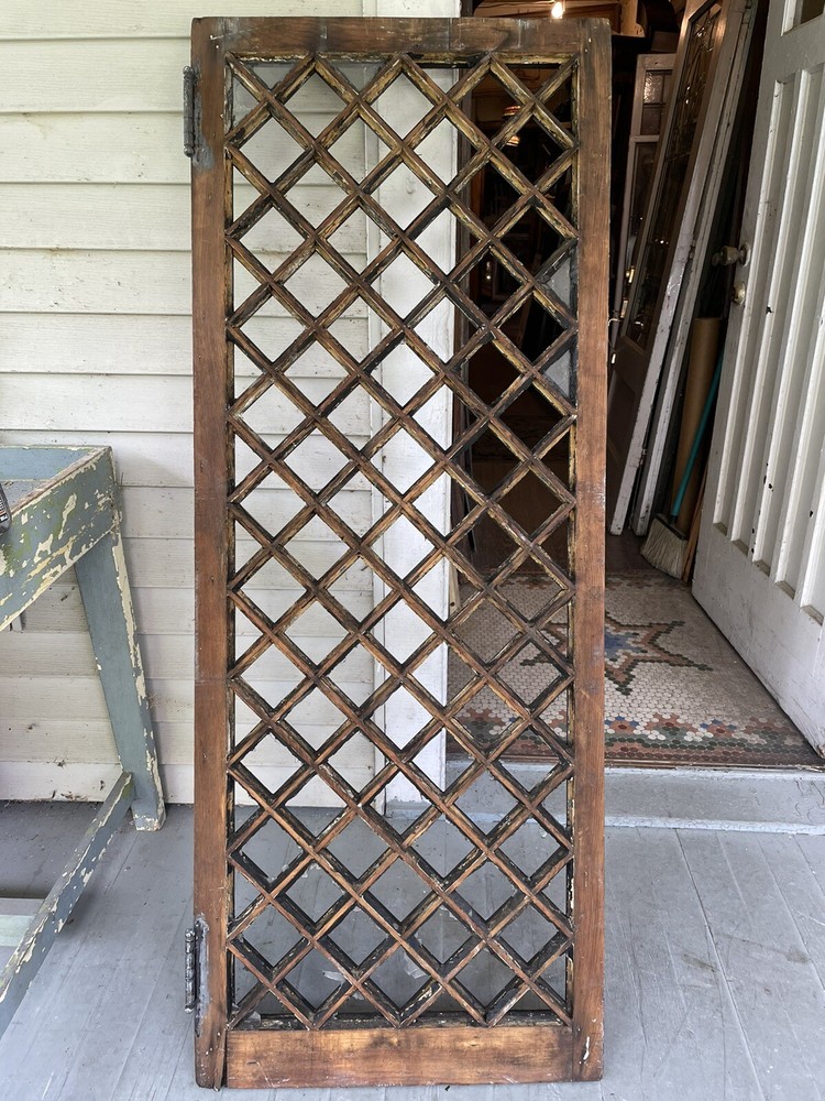 Mullion Window
