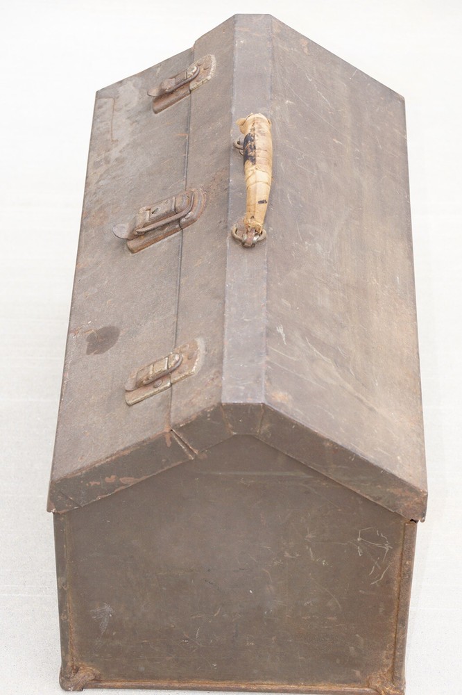 Vintage Duplex GREEN Metal Tool Box Handle Insert