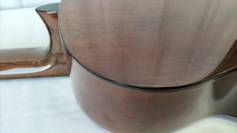 YAMAHA C-320 Classical Guitar