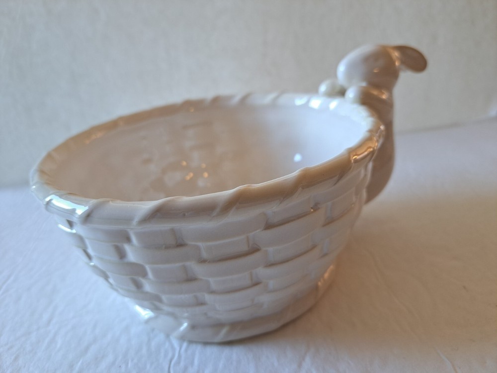 Hallmark Easter Bunny Candy Dish Vintage