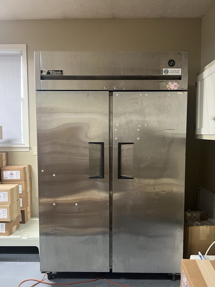 True Freezer 2 Door Freezer