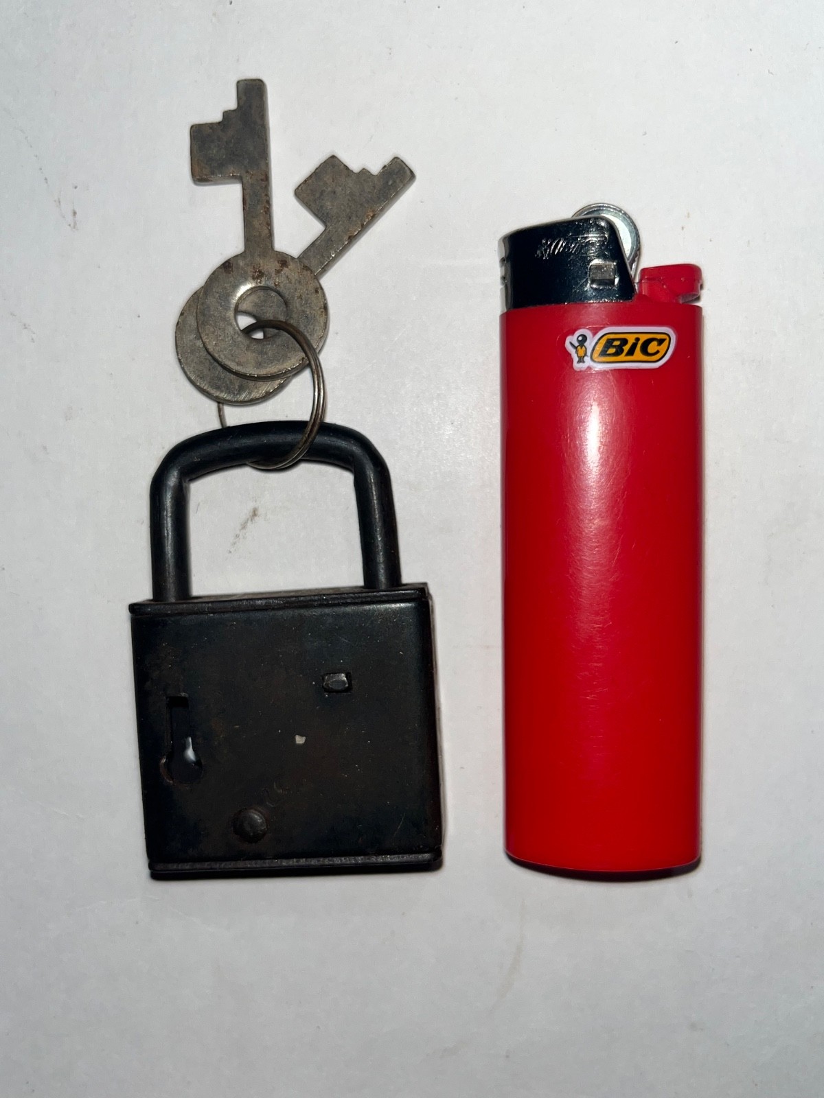 WW2 type Soviet Russian Army lock, working with keys