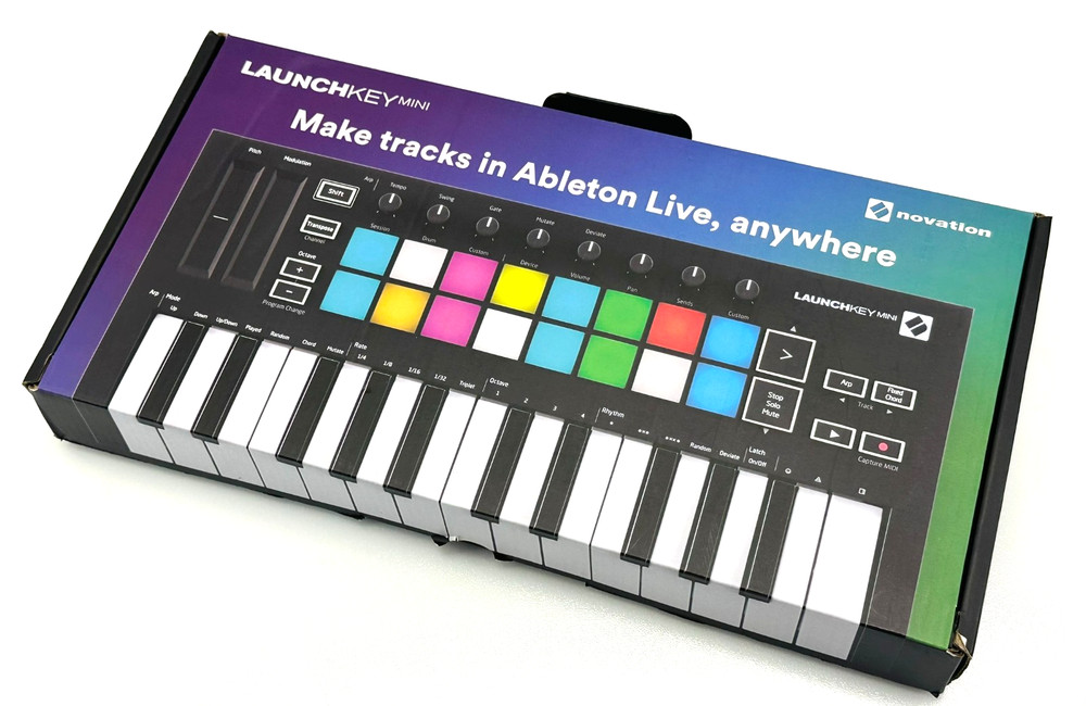 Novation Launchkey Mini 25 MK3 25-Key USB MIDI Ableton Live Keyboard Controller