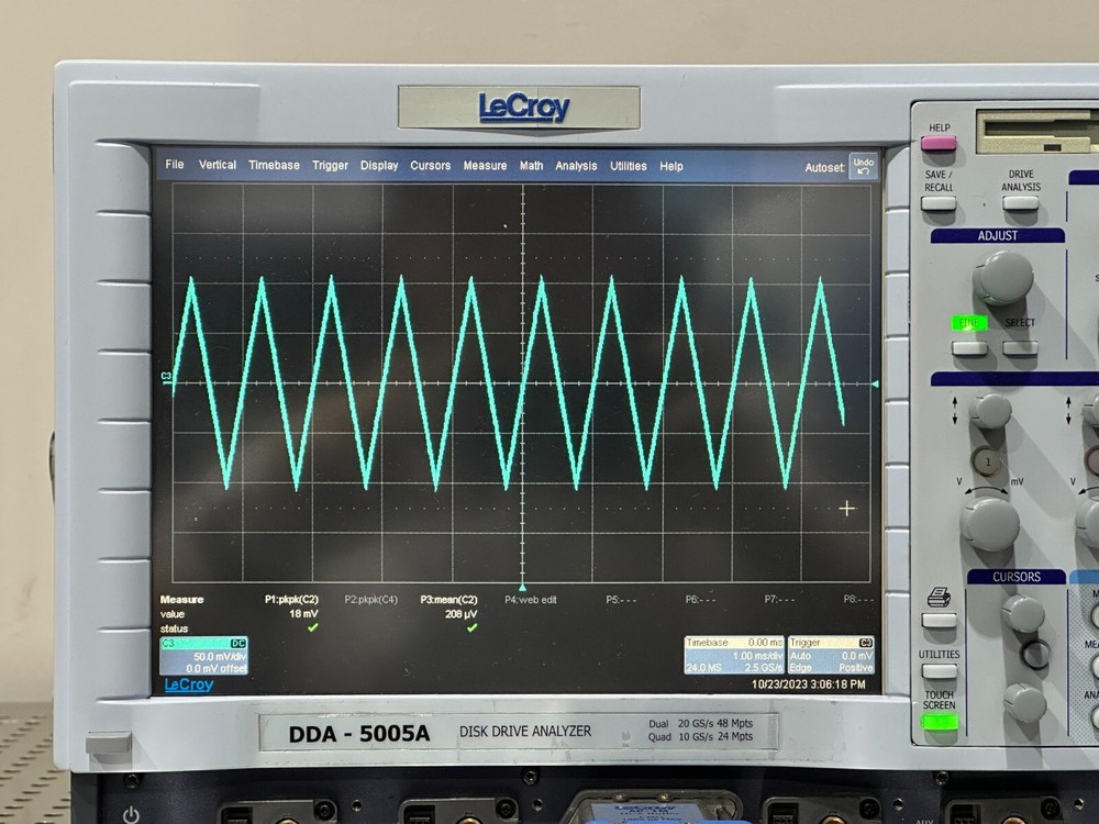 LeCroy DDA-5005A Disk Drive Analyzer Opt DDA JTA2, Memory Option XL, w Printer