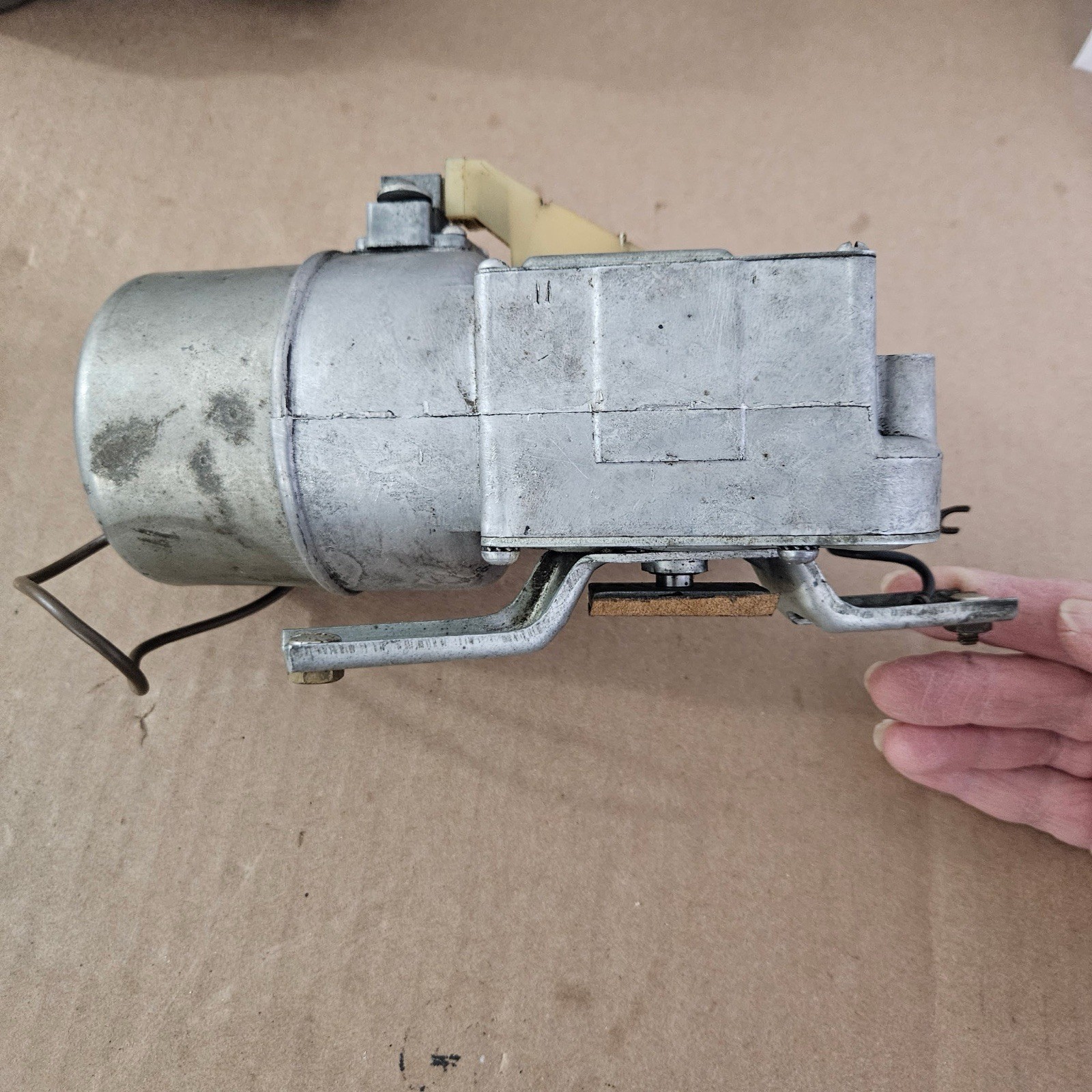 Chevy Delco Electric 2 Speed Windshield Wiper Motor 5047906 *WORKS*