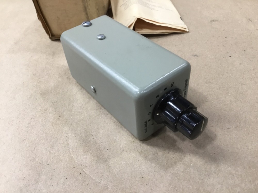 Eagle Signal Controls CG110A6 Timer Delay Relay Transistorized Timer #07H43RM