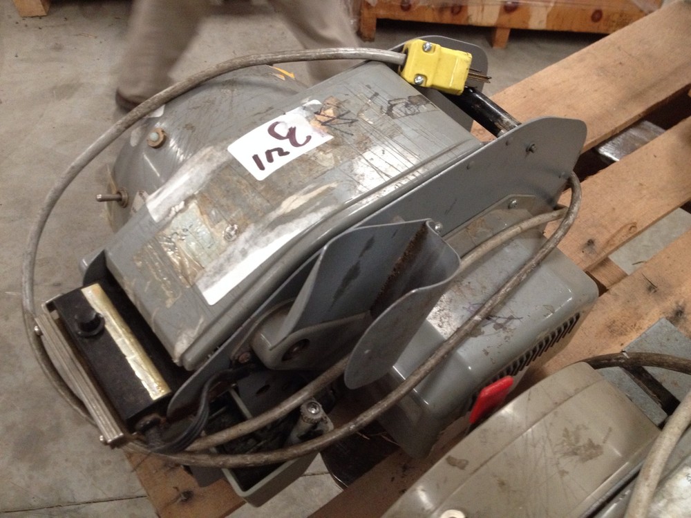 2 Better Pack Robot 556 Tape Machines