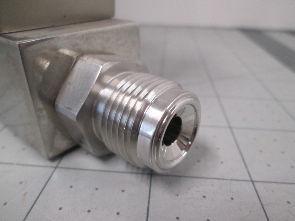 Unit, UFC-2020A, Ar, 30 SLM, Mass Flow Controller, Used