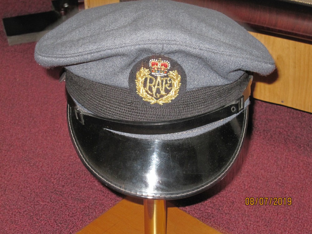 Current British RAF with the Queens Crown in Excellent condition about a size7