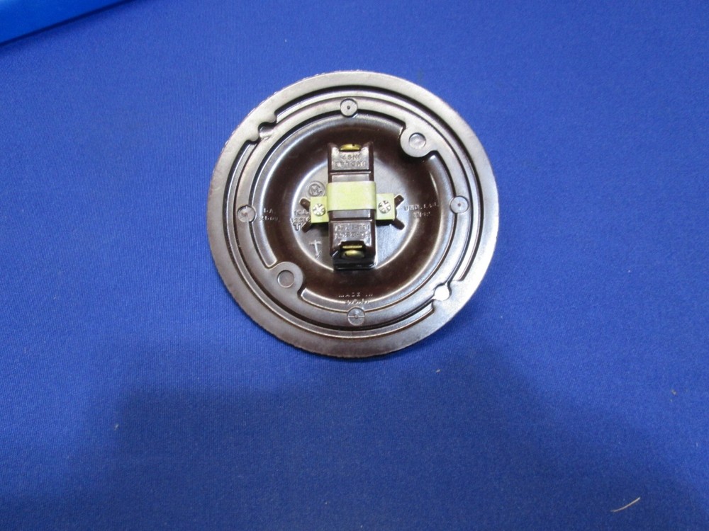 Vtg Round Brown Bakelite Art Deco 10 Amp Light Toggle Switch