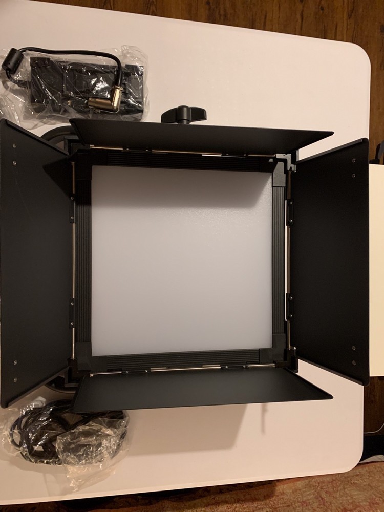 Fotodiox Pro FACTOR 1x1 V-2000ASVL Bicolor Dimmable Studio Light