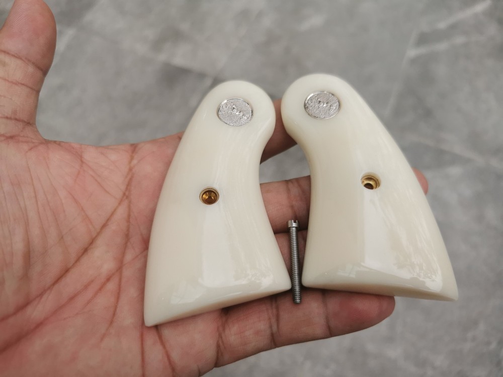 FAUX IVORY GRIPS FOR COLT PYTHON I, E FRAME & OFFICIAL POLICE NICE # Silver Med